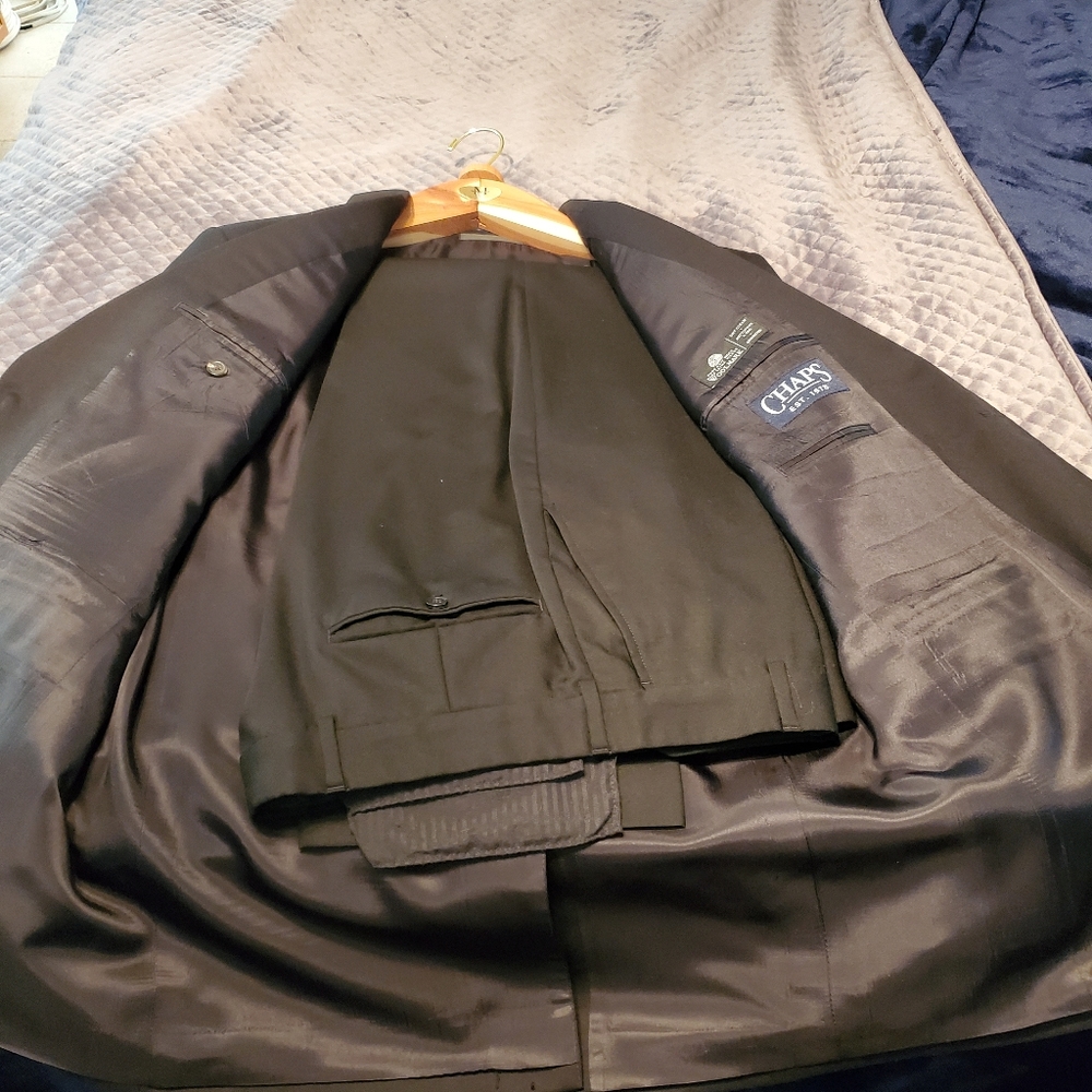Men's 2 & 3-piece suits. 42L 34-36 waist